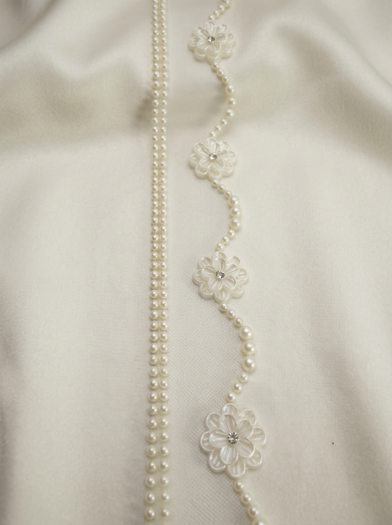 Ivory Pearl & Floral Beaded Trim – Self Adhesive or Sew-On Seam Allowance – Delicate Trim for  Veil, Collar, Cuff, DIY