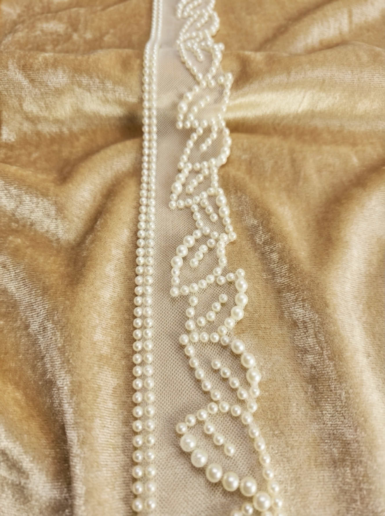 Ivory Pearl Beaded Trim – Self Adhesive or Sew-On Seam Allowance – Minimal Bridal Pearl Trim for Dress, Veil, Collar, Cuff, DIY
