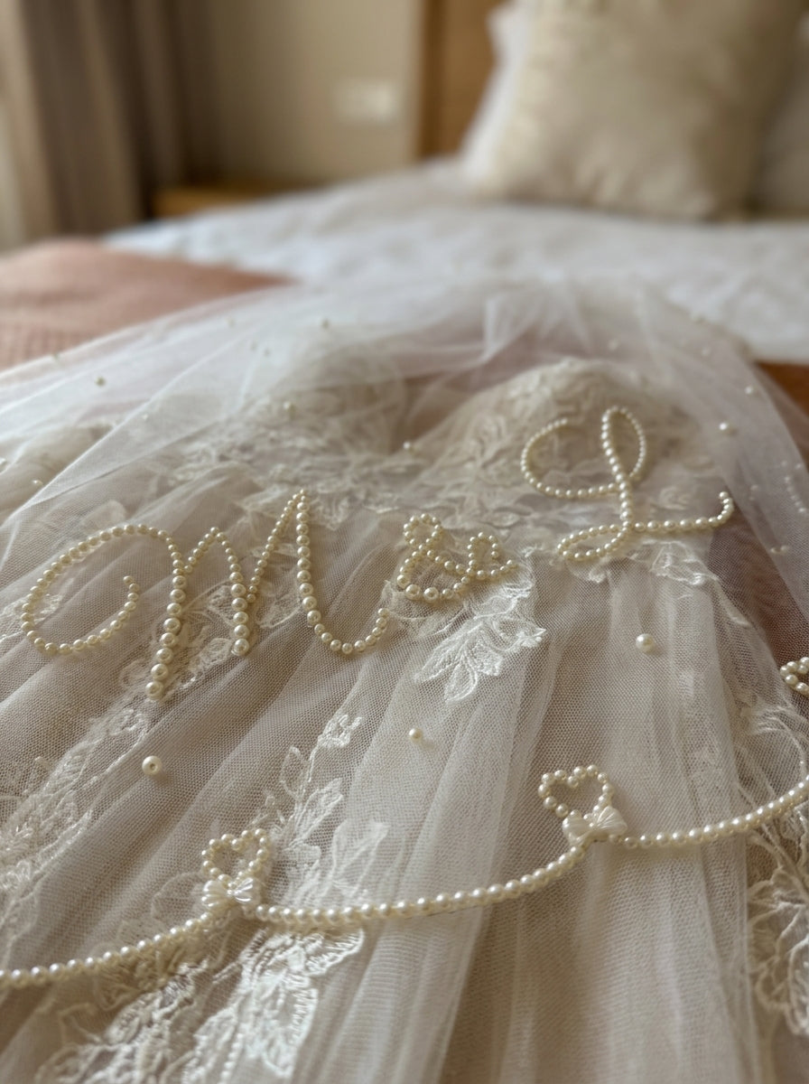Custom Pearl Lettering Fingertip Veil, Personalized fingertip Bridal Veil , Pearl Edge Wedding Veil, pearl heart and bows veil, Made in USA