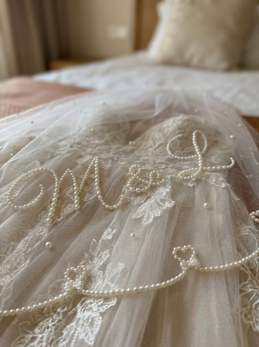 Custom Pearl Lettering Fingertip Veil, Personalized fingertip Bridal Veil , Pearl Edge Wedding Veil, pearl heart and bows veil, Made in USA