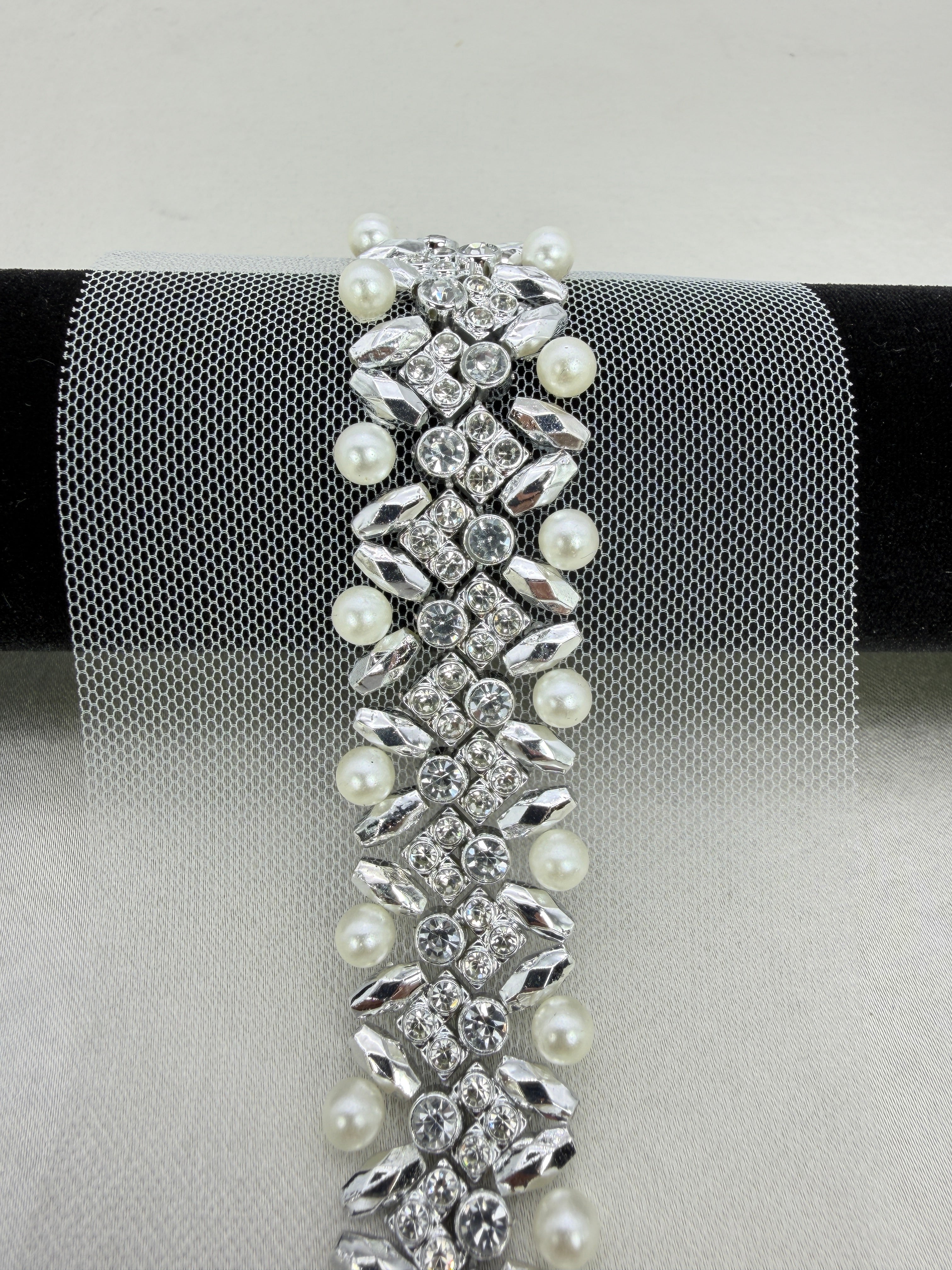 DIY Self Adhesive Trim with Beads, Pearls and Crystals rhinestones