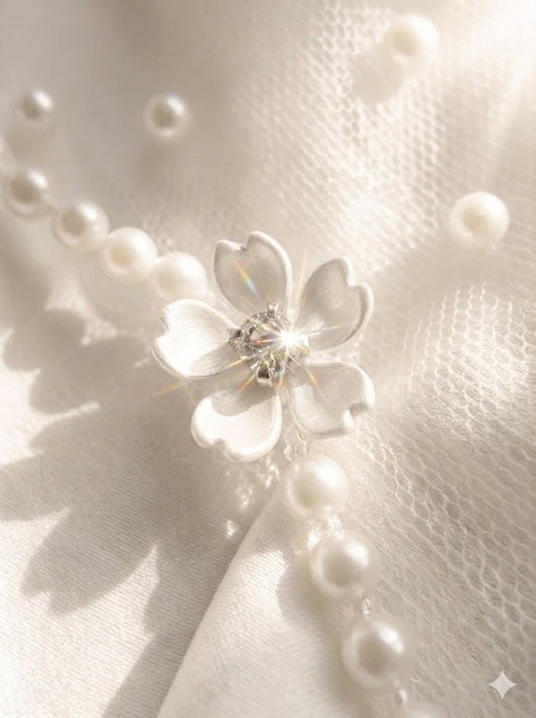 Pearl & Floral Rhinestone Bridal Veil