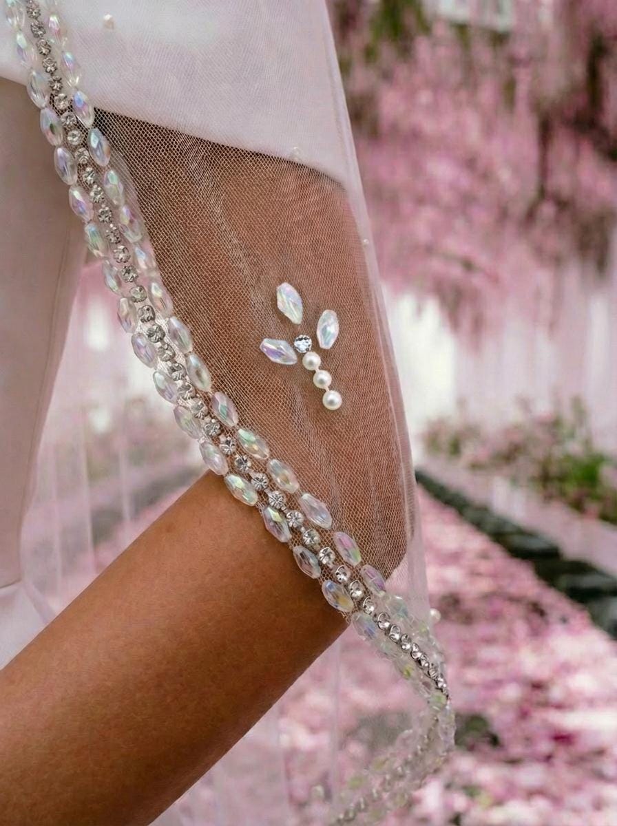Pearl Trim Veil with Iridescent Beading