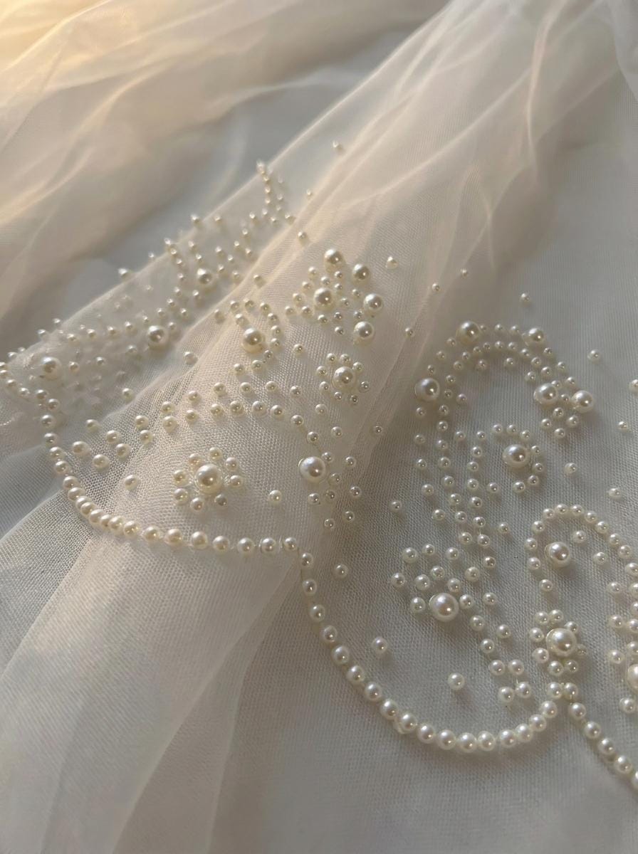 Pearl Scalloped Delicate Bridal Veil